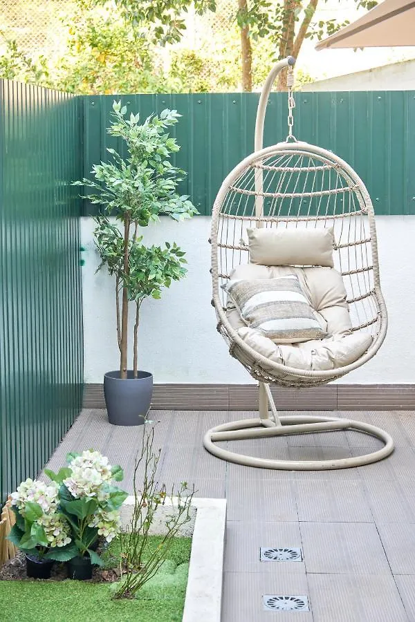 Charming 3Br Apt W/ Patio, By Timecooler Lizbona 0*,