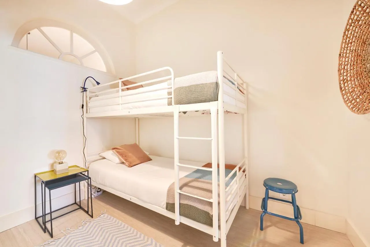 Charming 3Br Apt W/ Patio, By Timecooler Lizbona